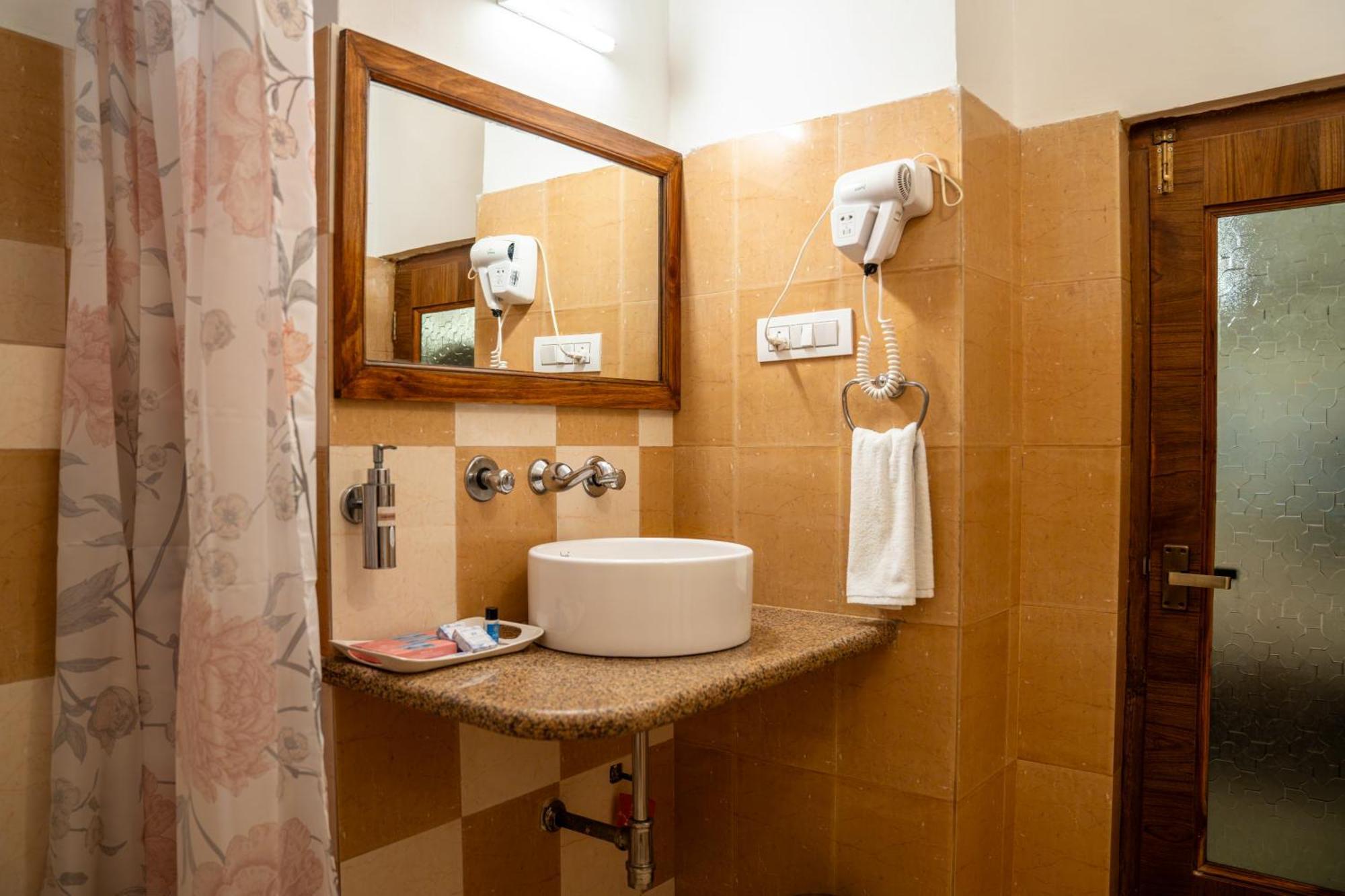 Udaigarh - Udaipur Hotel Екстериор снимка